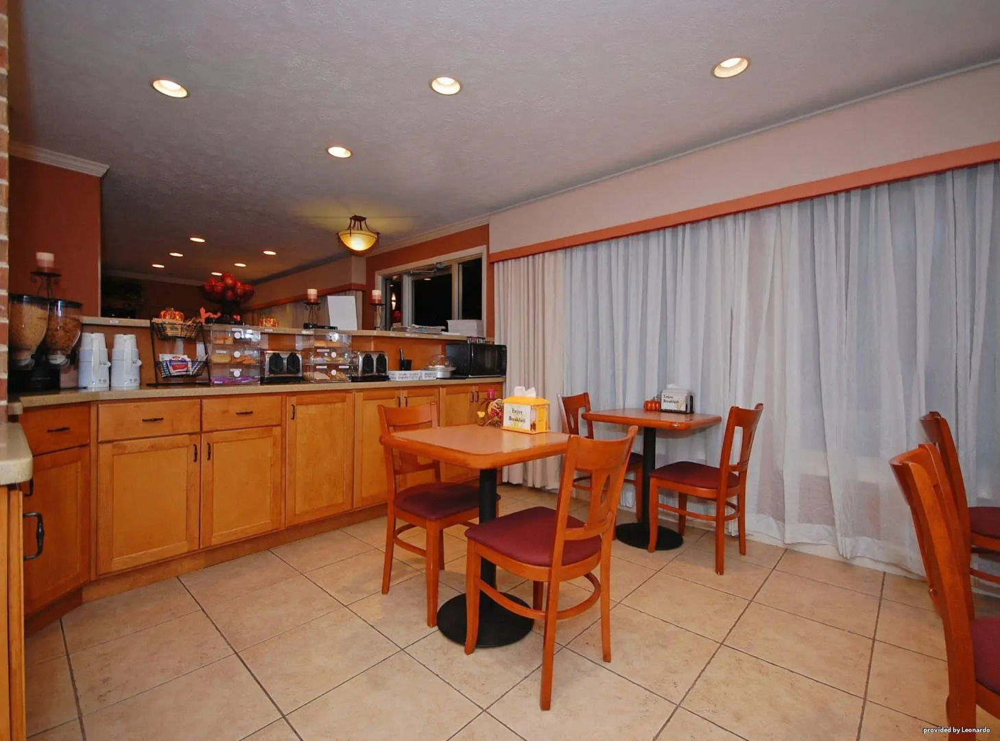 Motel 6 Hillsville, VA