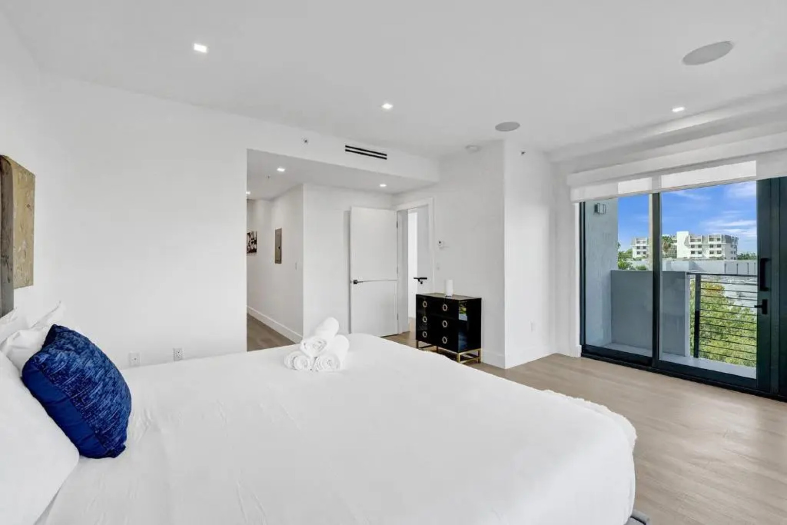 Up East Townhomes by Nomada Residences