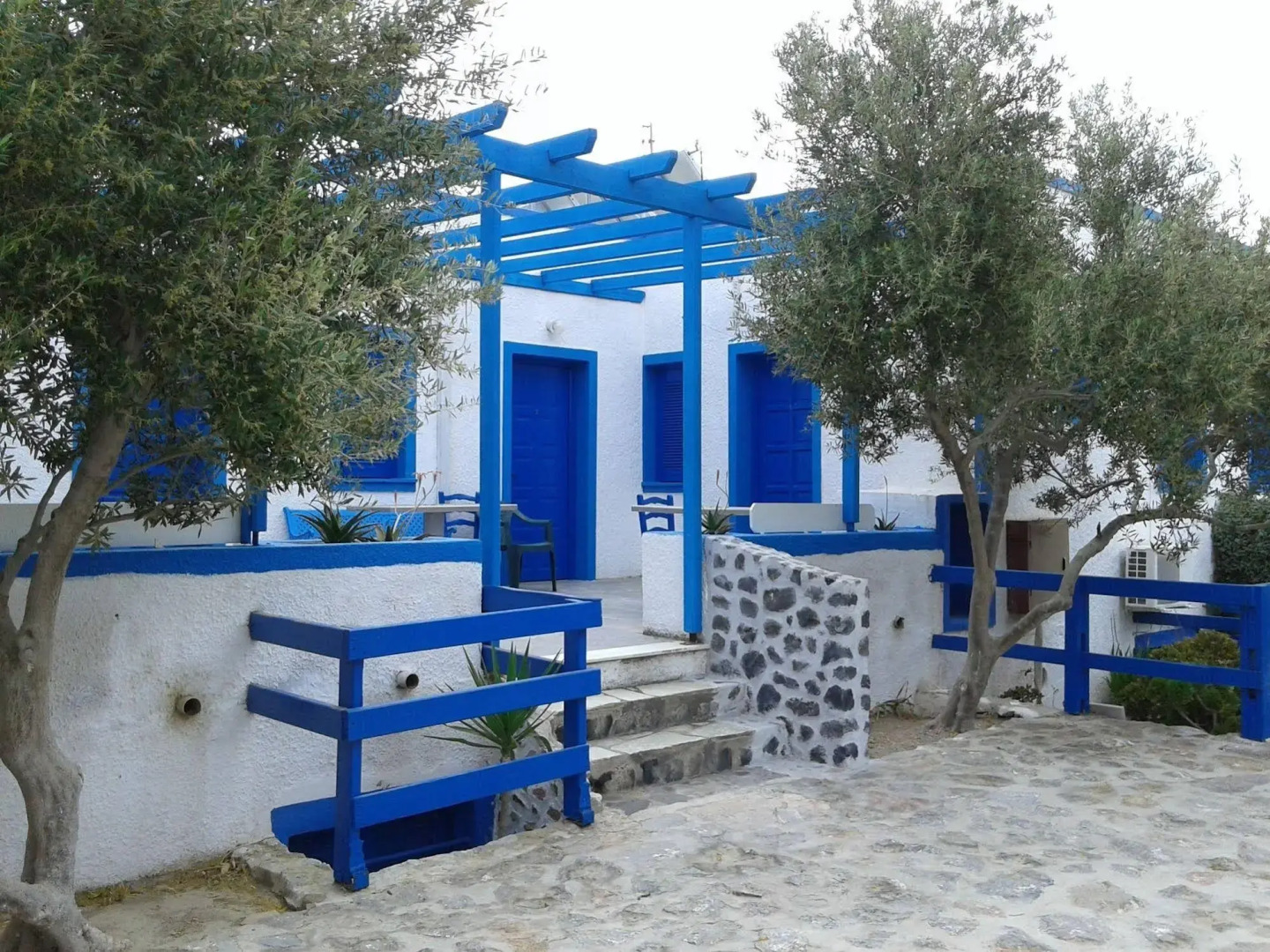 Perissa Hotel