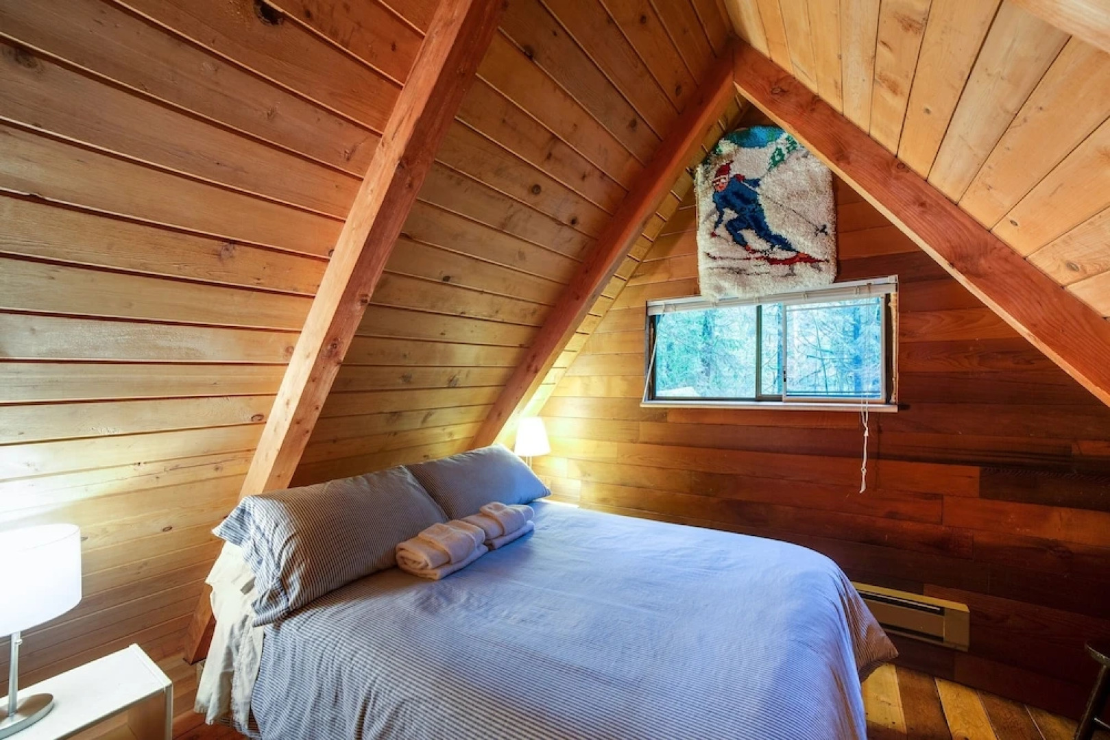 86SL - Rustic - Pets Ok - BBQ - Sleeps 6