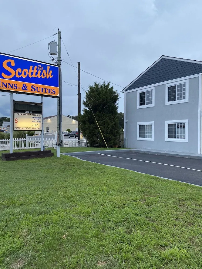 Scottish Inns and Suites