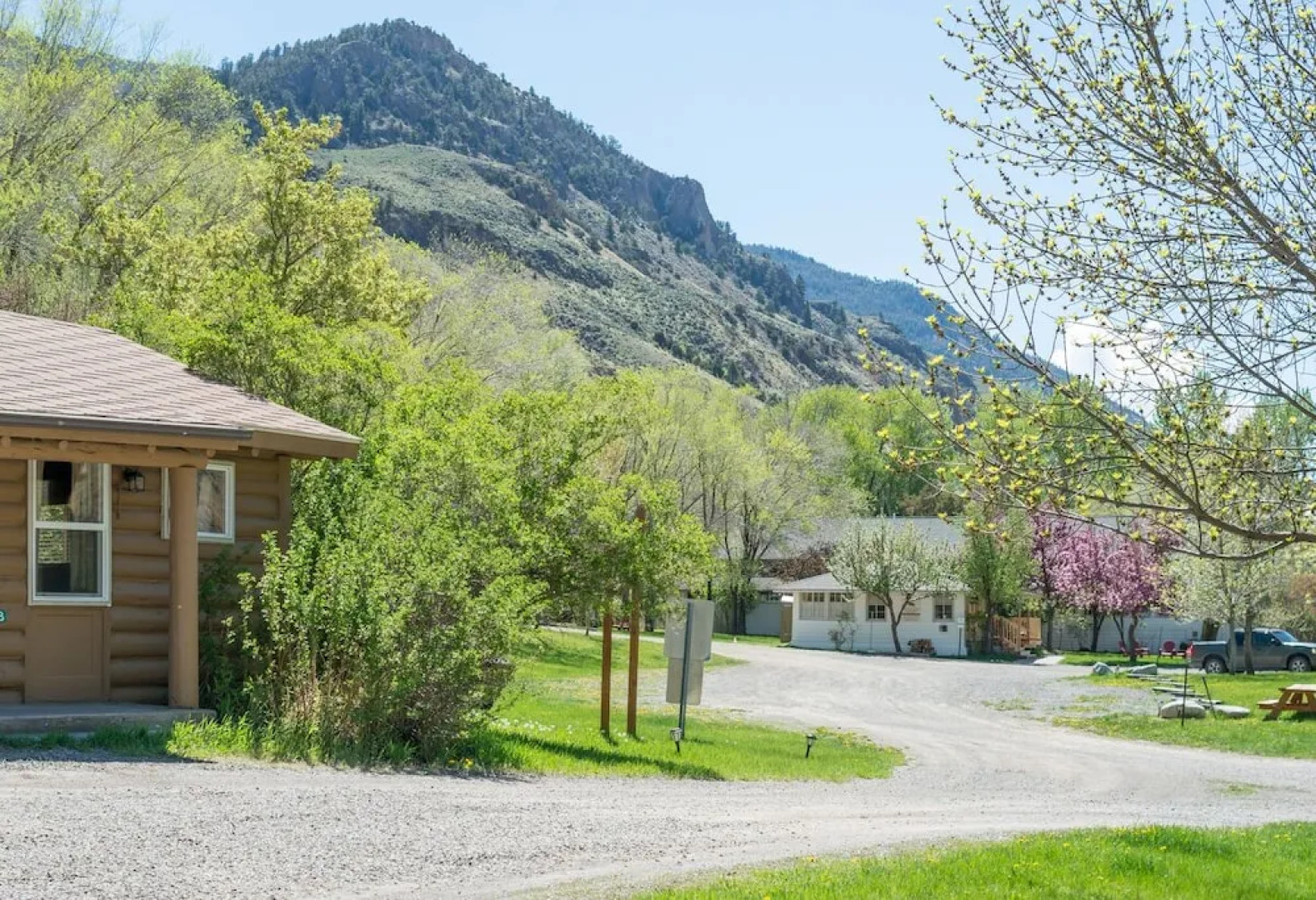 Yellowstone Hot Spring Cabins