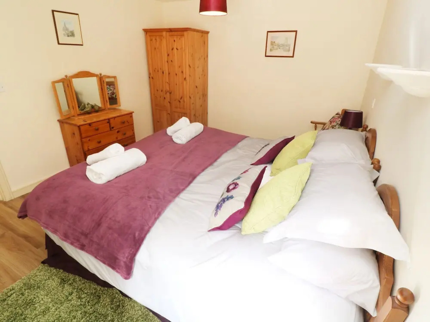 Tregoninny Vineyard and Woodland Farmhouse