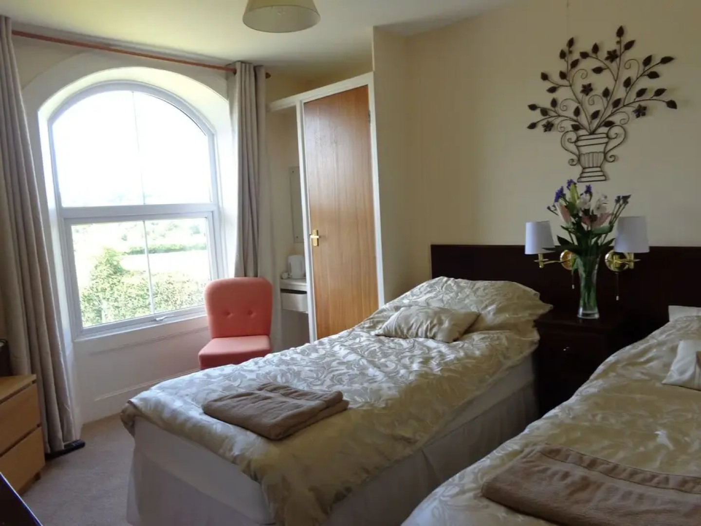 Cedars Guesthouse