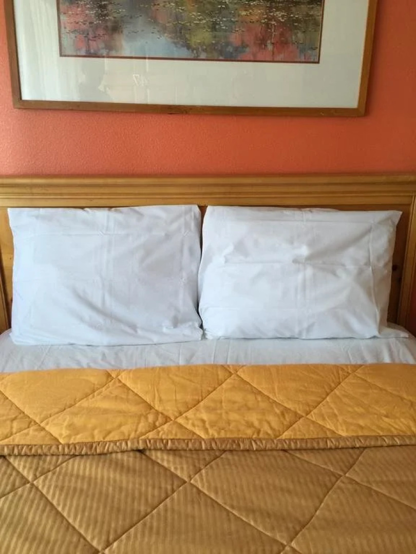 Encore Inn Inglewood