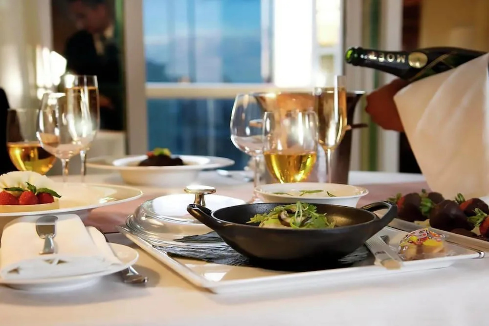 Signature Suites Collection