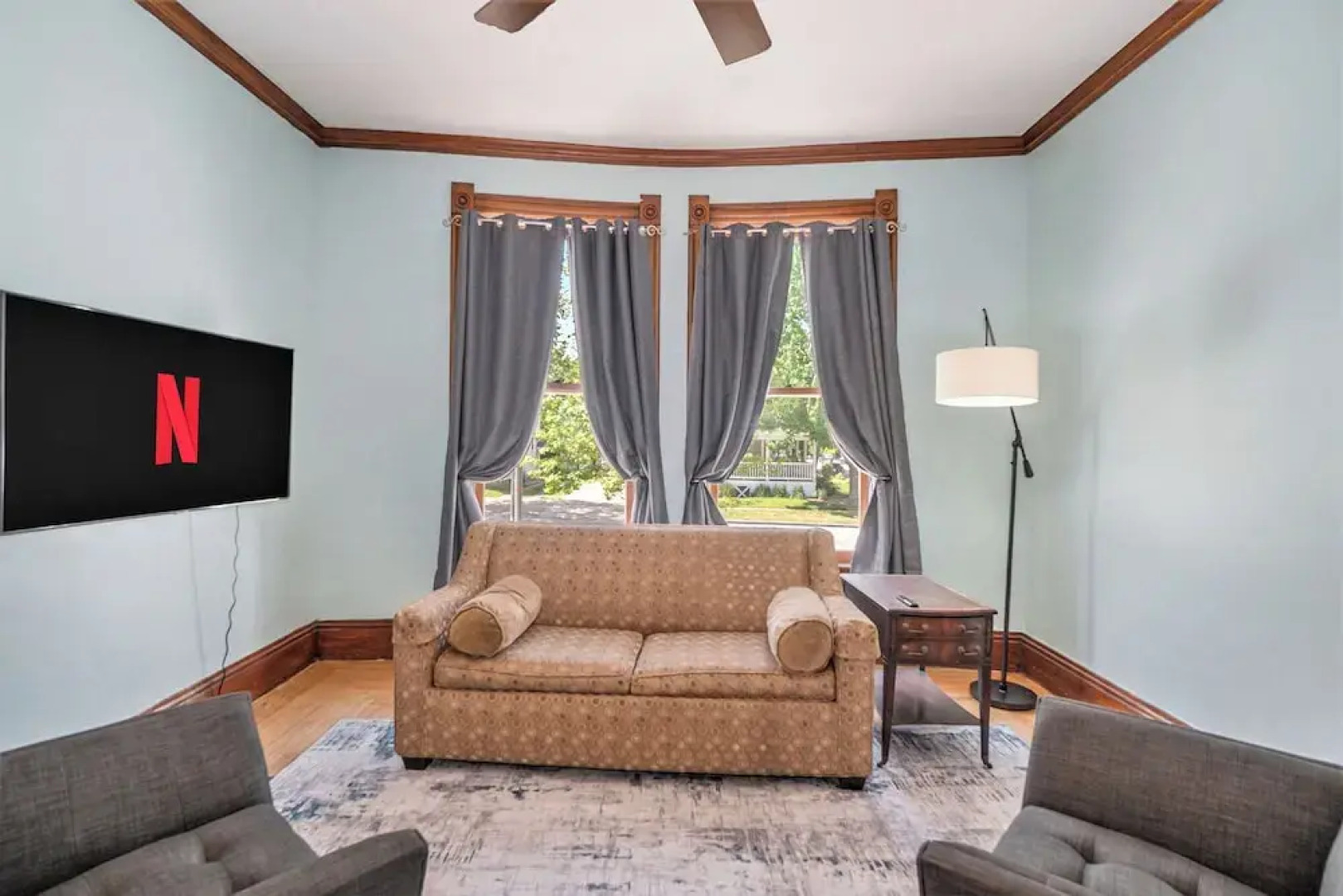 The Grand Inn Apartment Hotel 200
