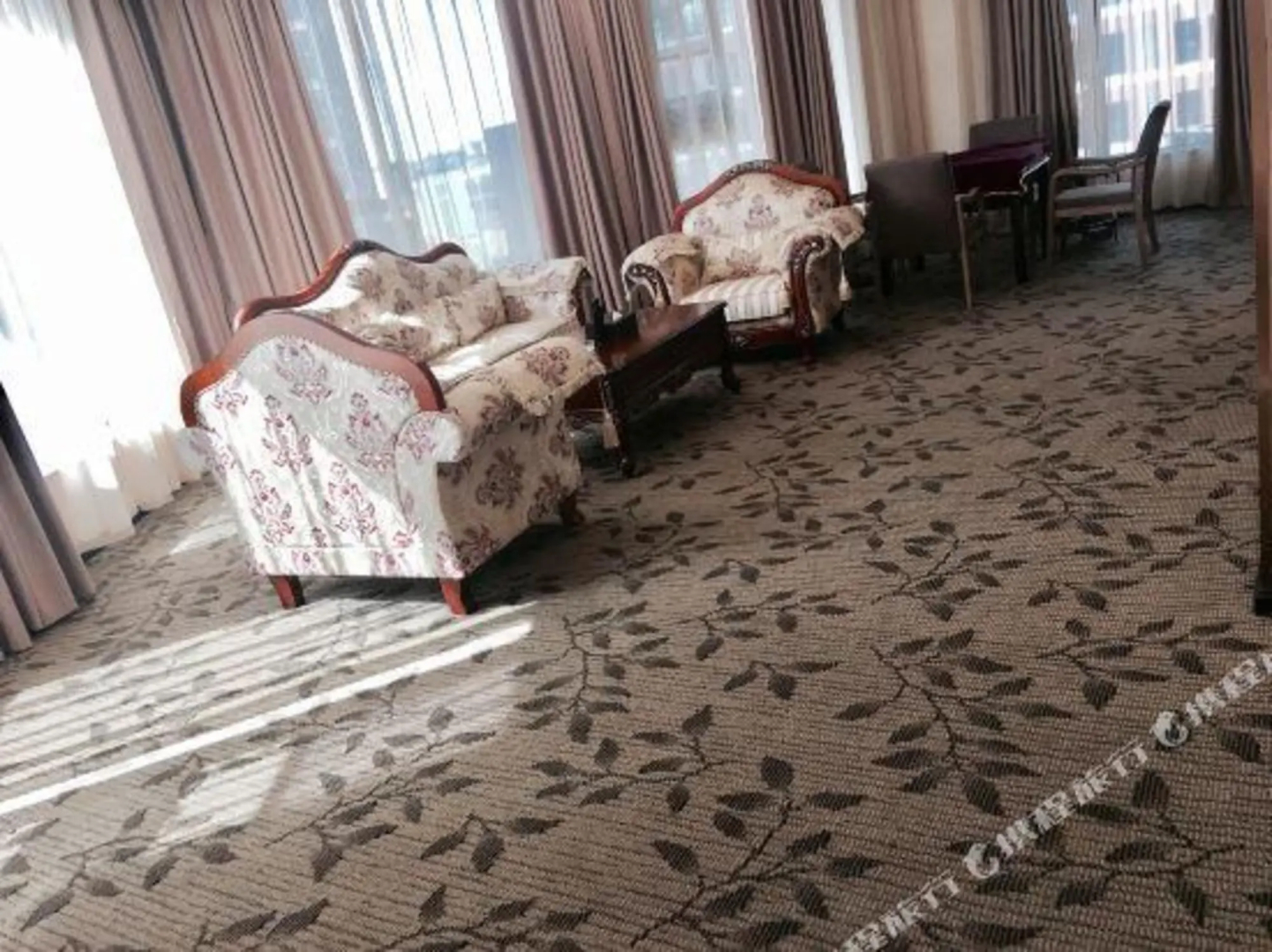 Suining Yaxia Hotel (Logistic Port Jianxuan City)