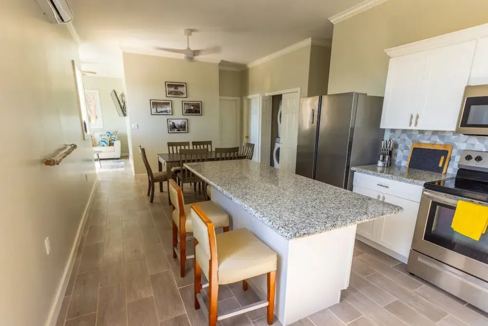 Seas The Day - Brand New Villa W/ocean View, Walk To Rainbow Bea 3 Bedroom Home