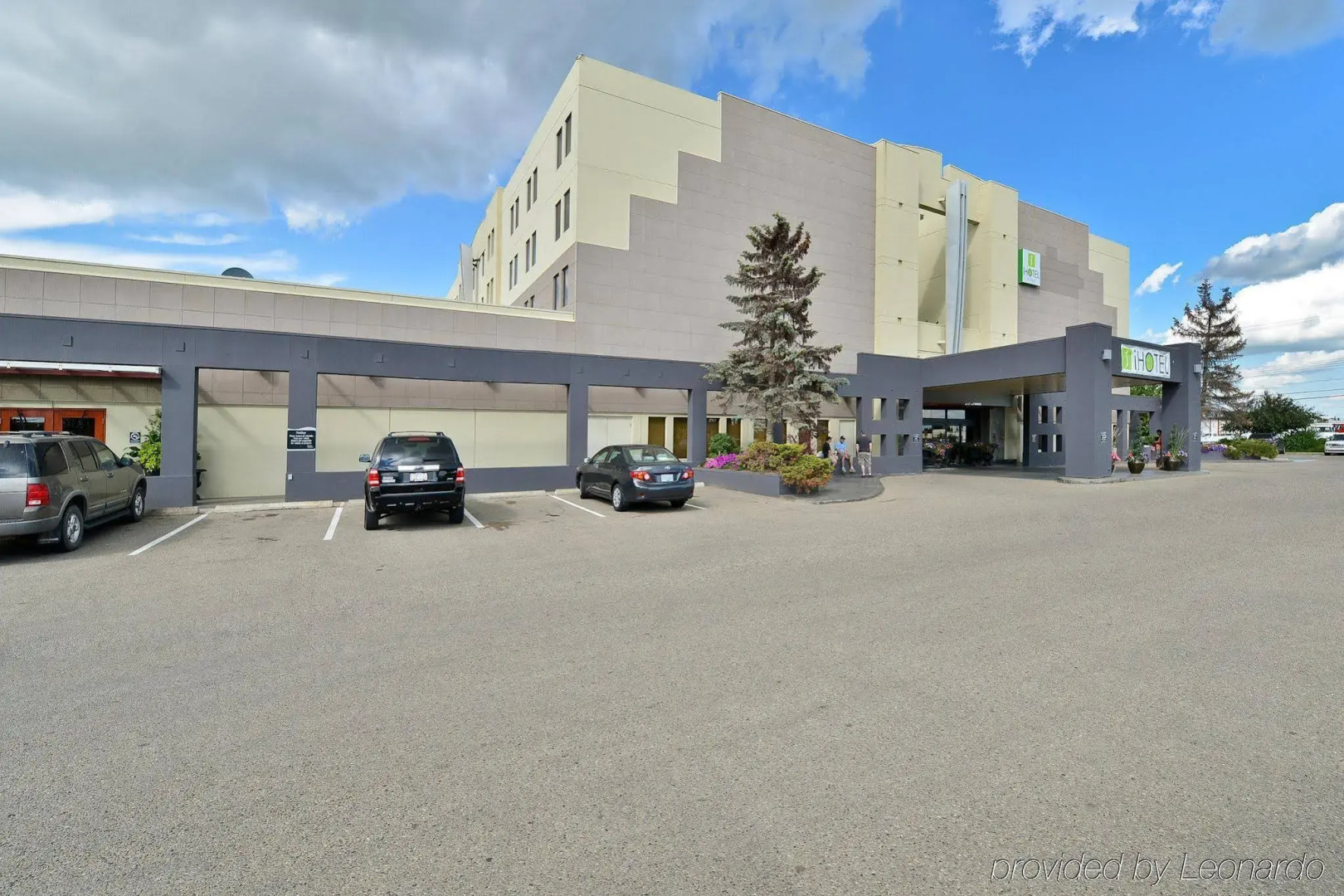 iHOTEL & Conference Center Red Deer