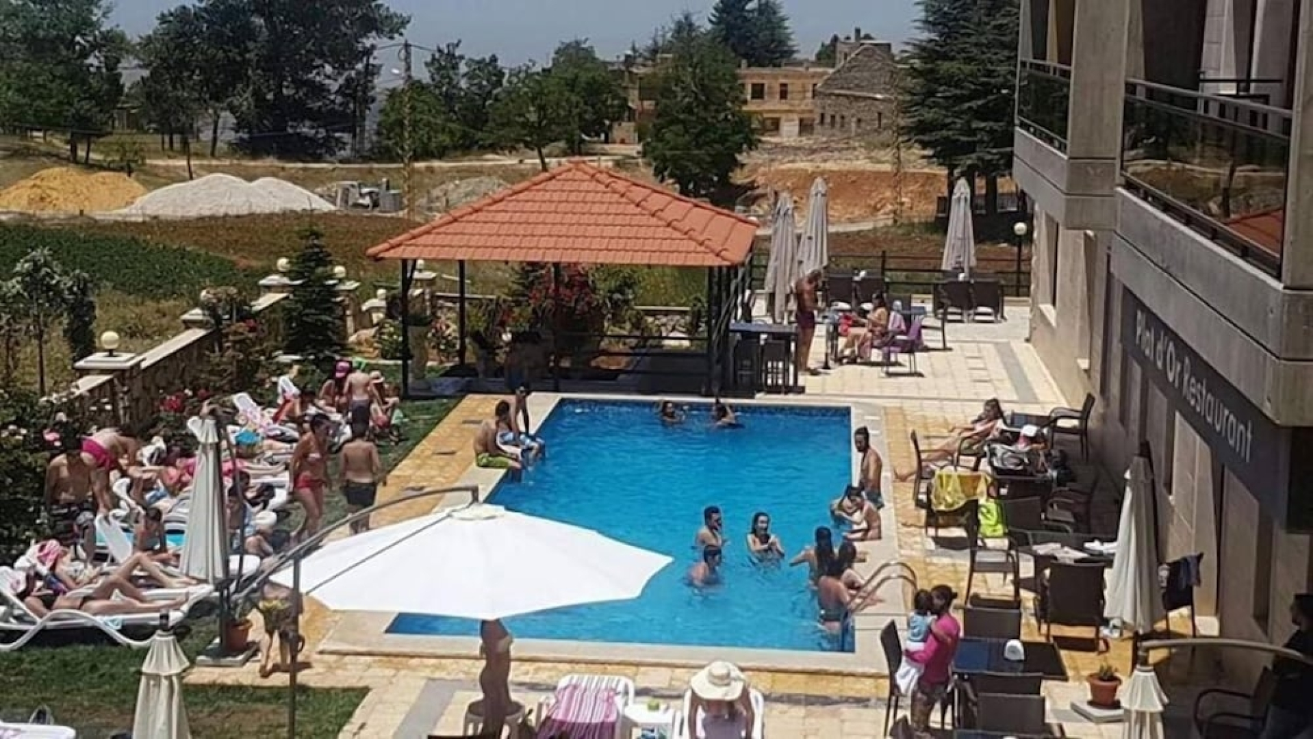 Le Notre Hotel & Ski Resort