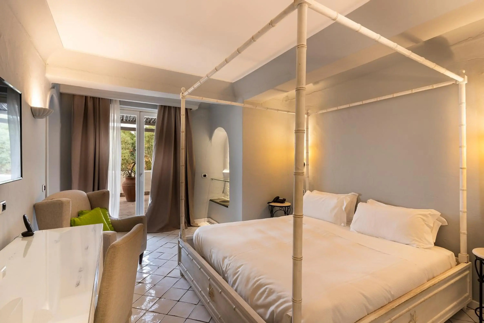 Therasia Resort Sea & Spa - The Leading Hotels of the World