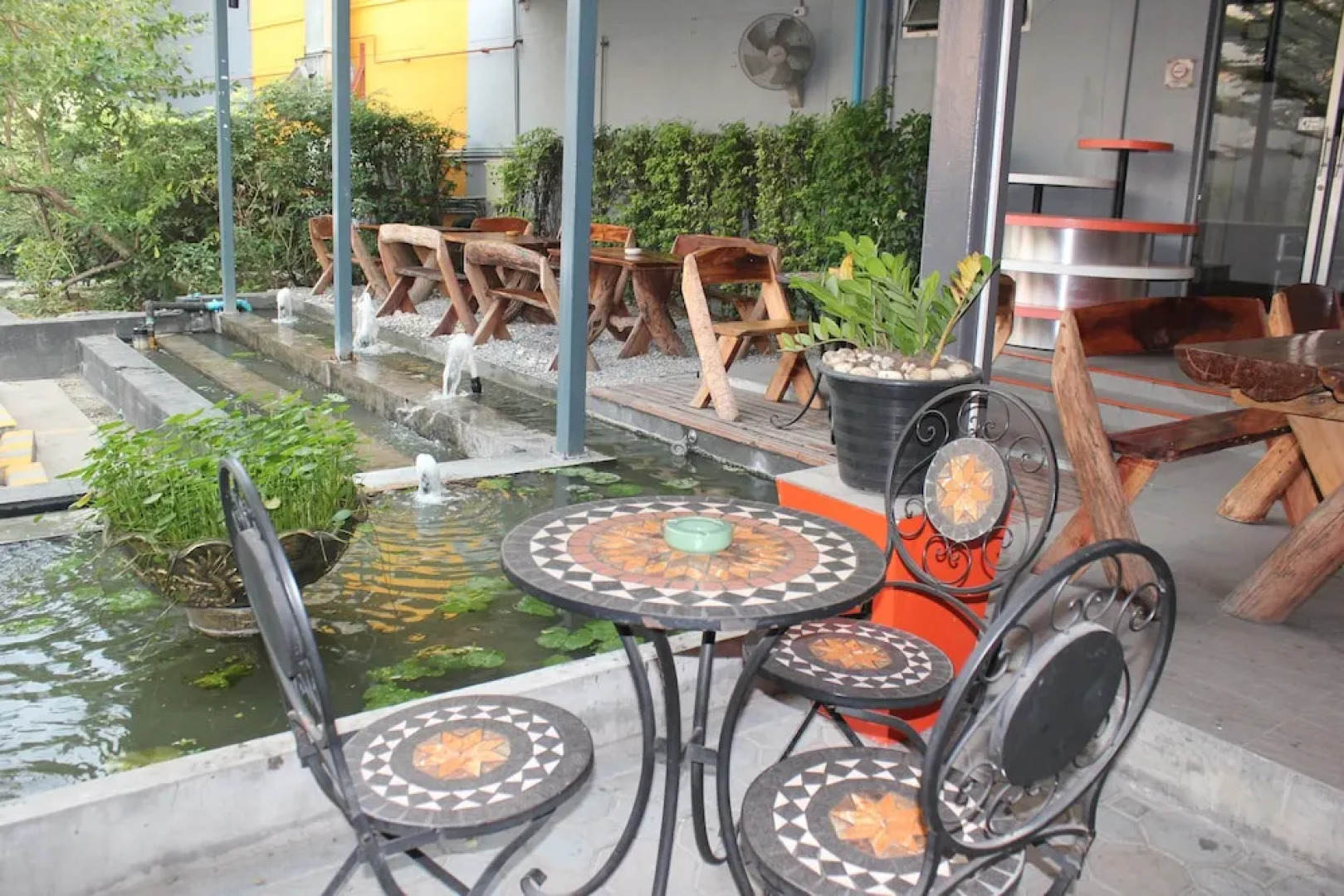 D Varee Xpress Makkasan