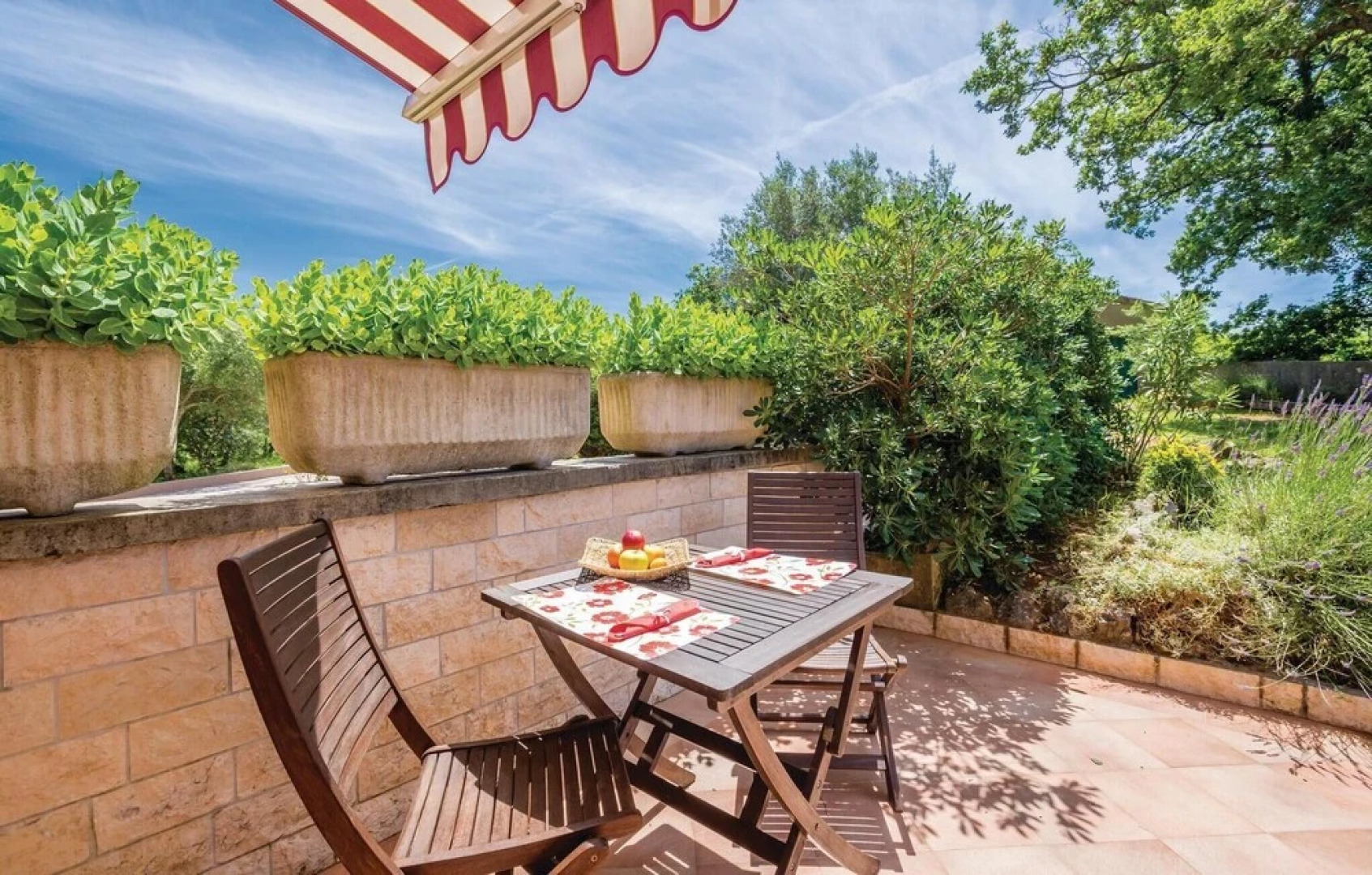 Stunning Home in Risika With Wifi and 3 Bedrooms