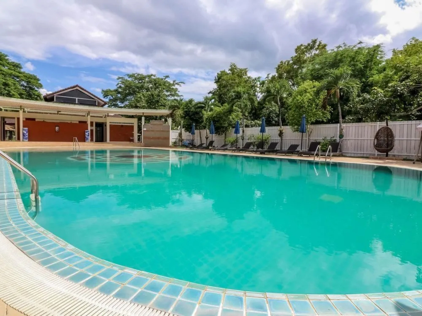 NIDA Rooms Luang Nua 274 Temple