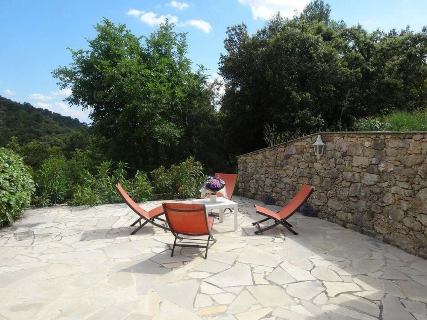 Eaux Vives - Belle Villa De Vacances Dans Un Domaine Privée Du Haut Var