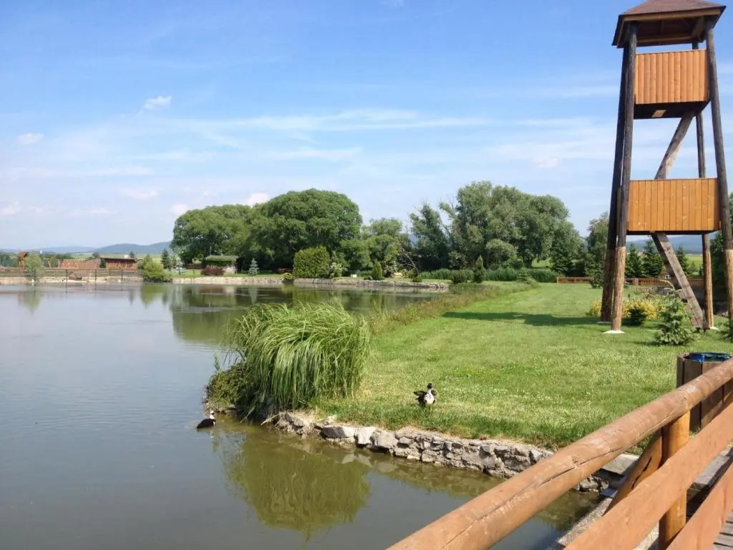 Rybárska bašta a penzión Dobys