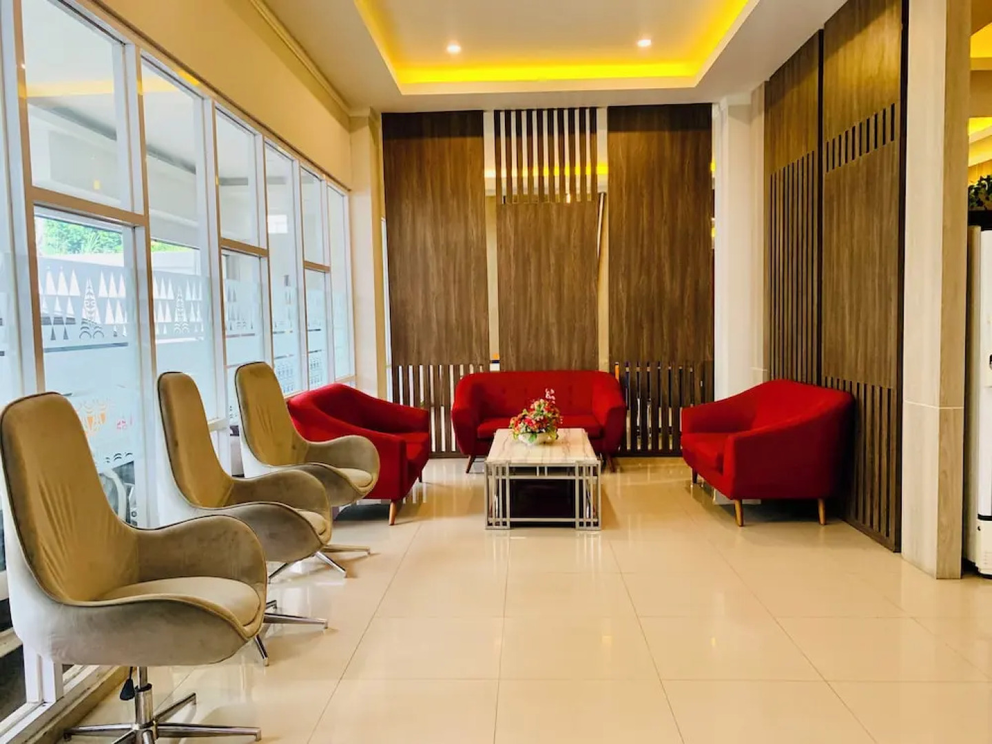 Front One Budget Waena Abepura