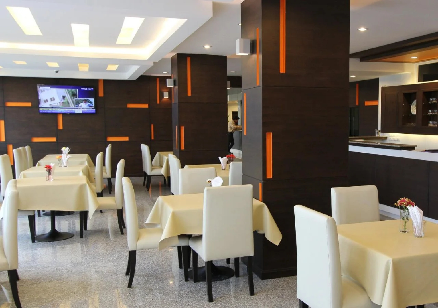 S Tara Grand Hotel