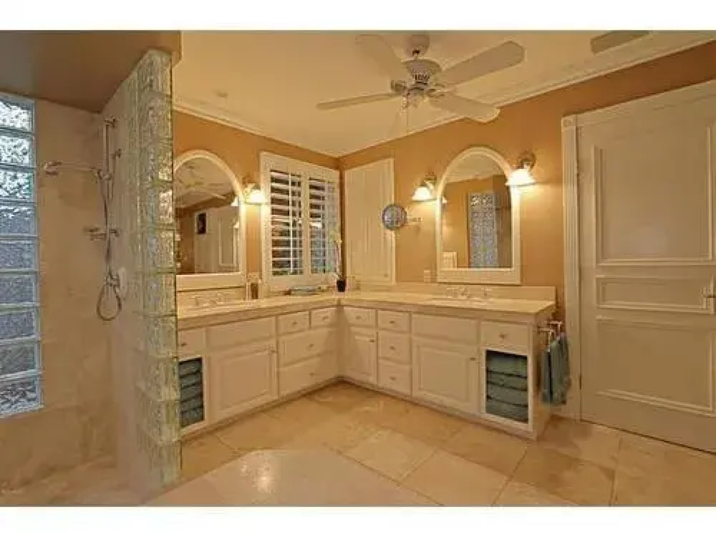 Paradise Valley Homes