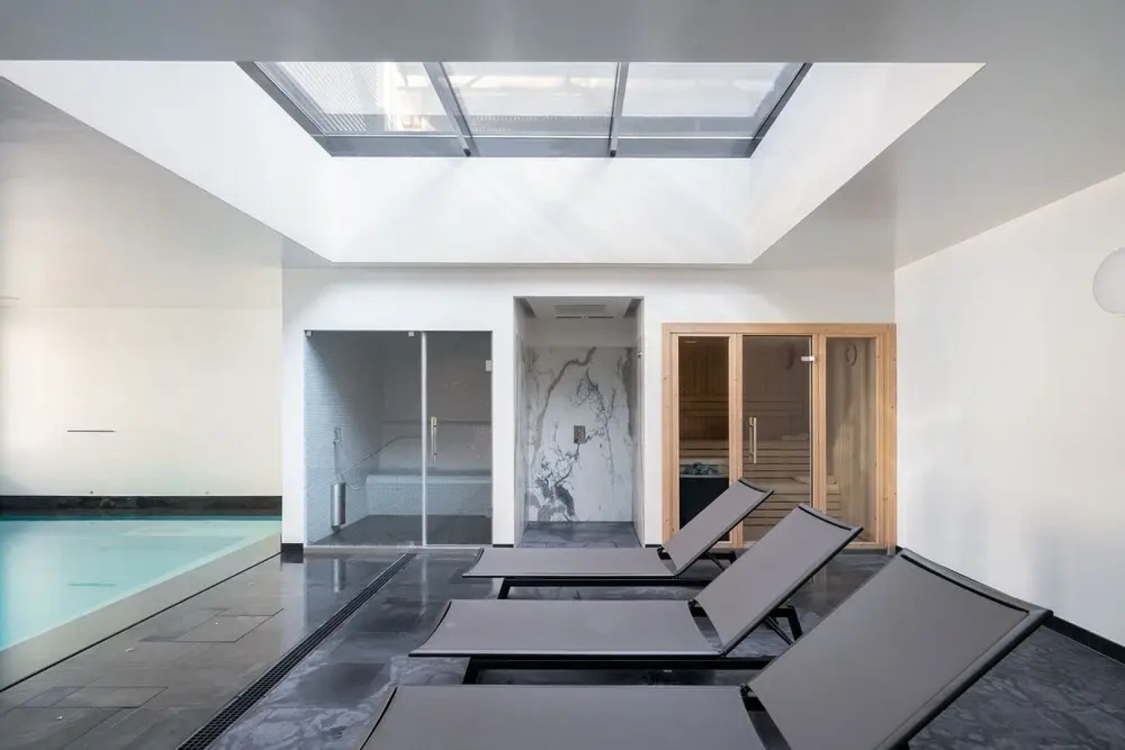 Exclusive & Private 4-bed Family Villa