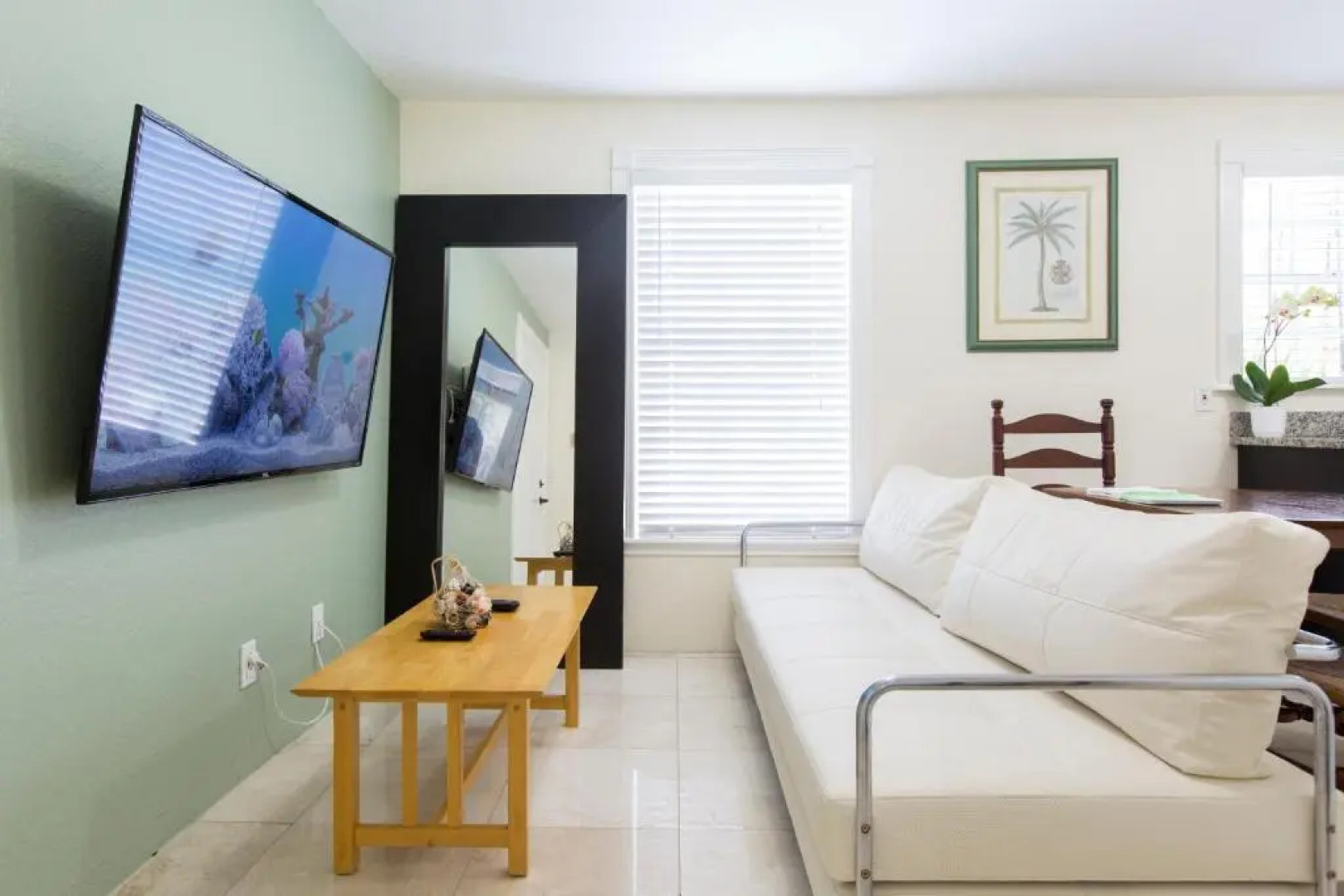 Tropical Garden Bungalow B