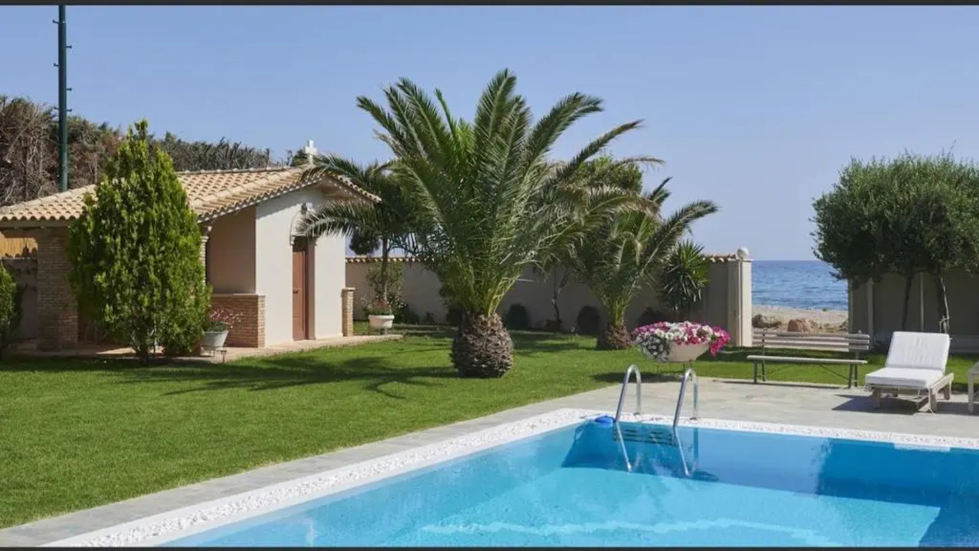 Luxury 4 Bdrm Villa With Pvt Pool on the Beach