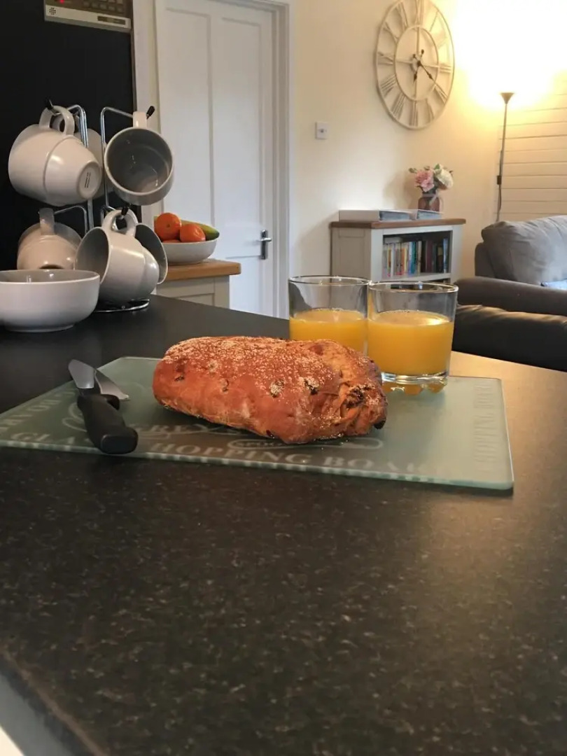 Keer Side Lodge, Luxury lodge with private hot tub at Pine Lake Resort