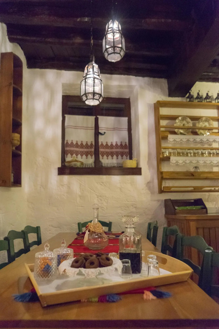 Dandy on the Hill in Parnassus Villa Pasifne up to Nine People