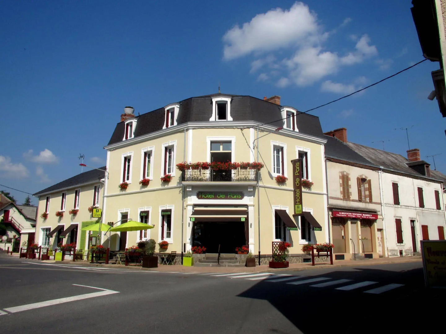 Logis Hotel De Paris