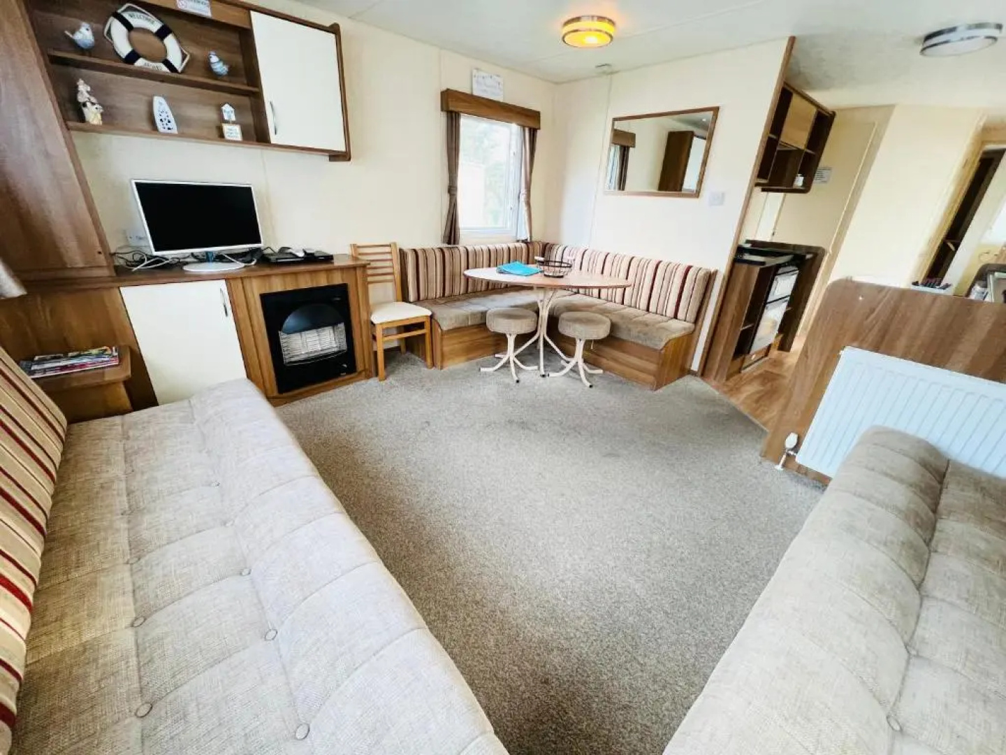 2 Bedroom Caravan NV16, Lower Hyde, Shanklin, Isle of Wight