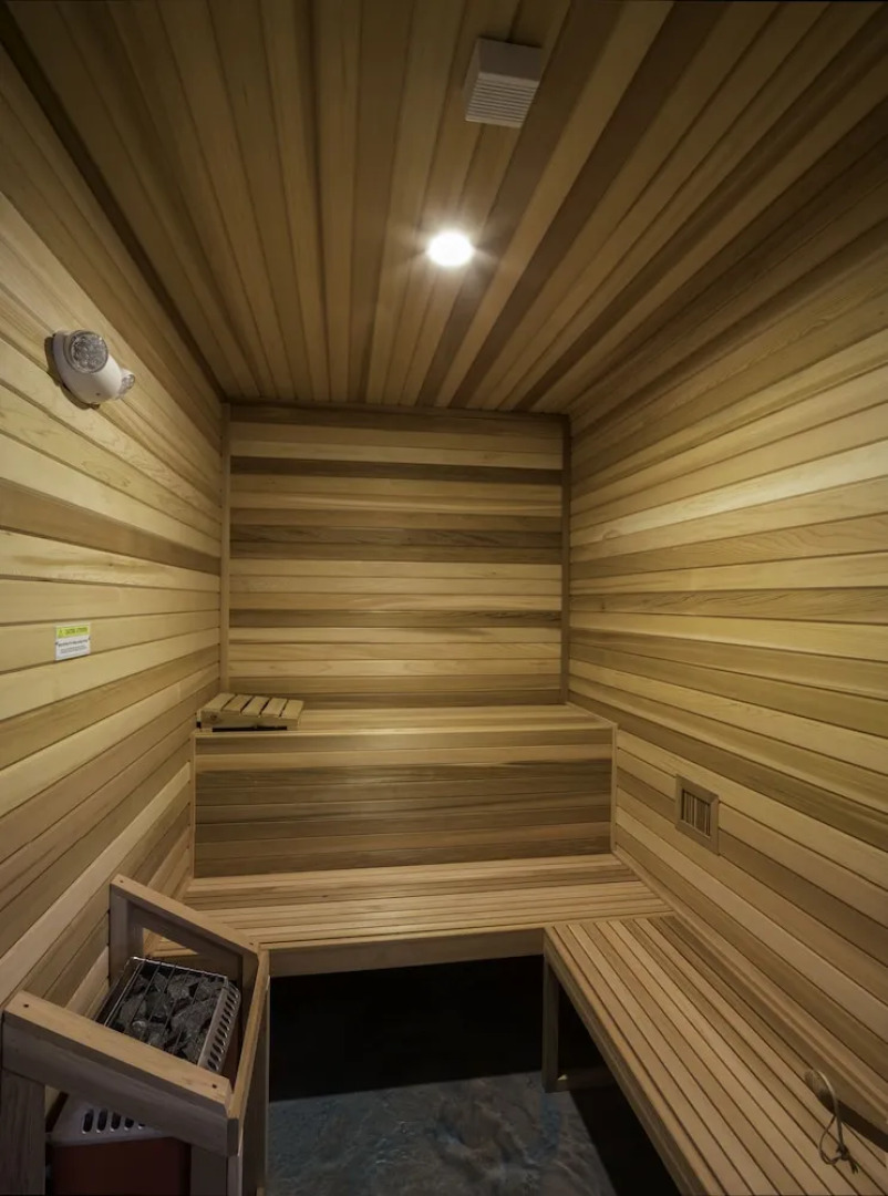 Purple Porpoise at Cape Crossing Marina Resort - Three Bedroom Condo