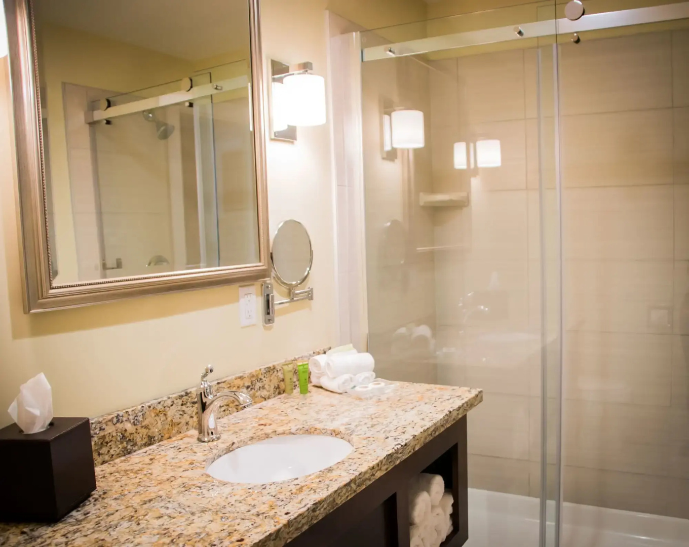 The Inn At Harbor Shores