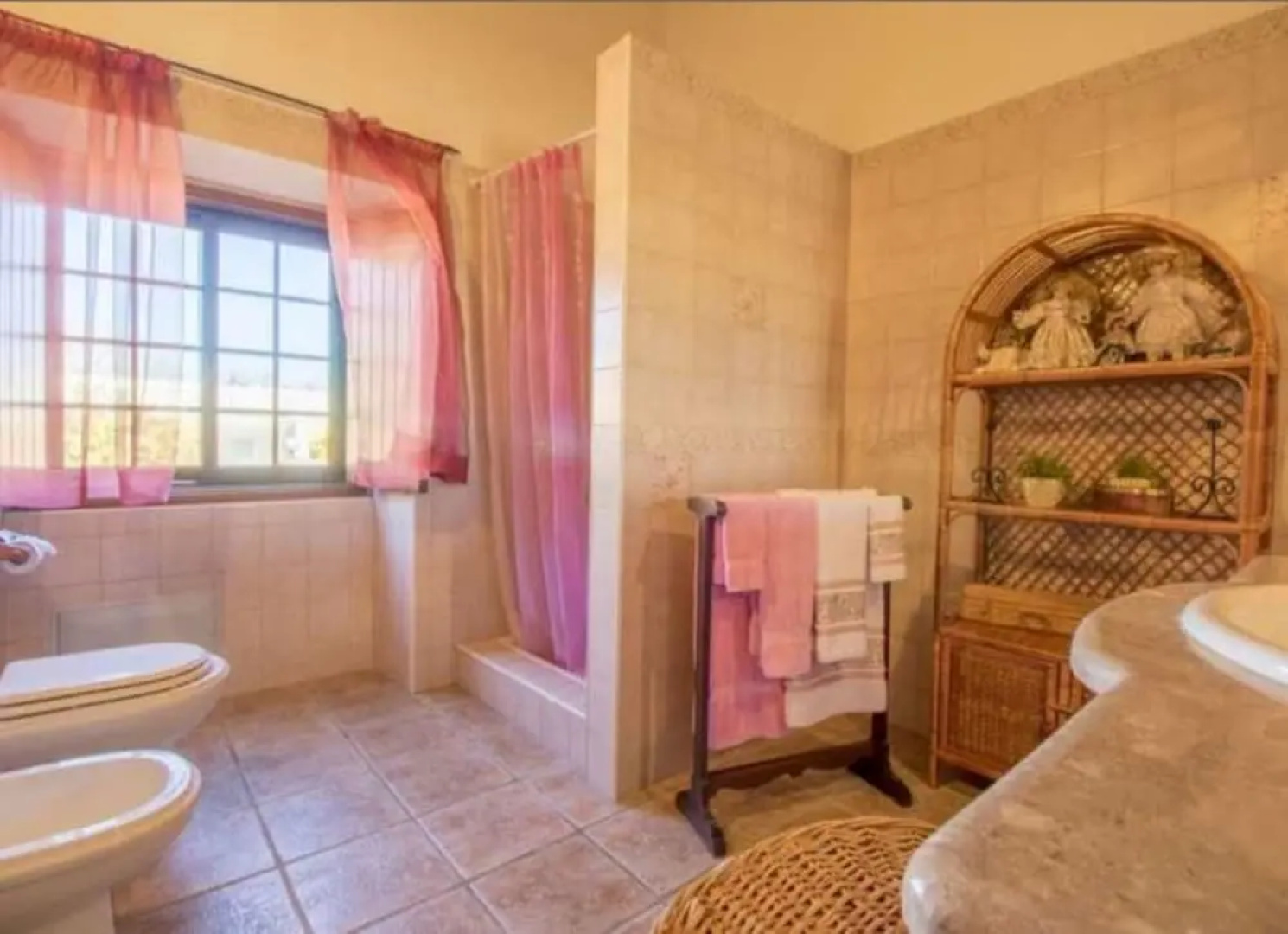 Villa - 6 Bedrooms with Pool and WiFi - 103920