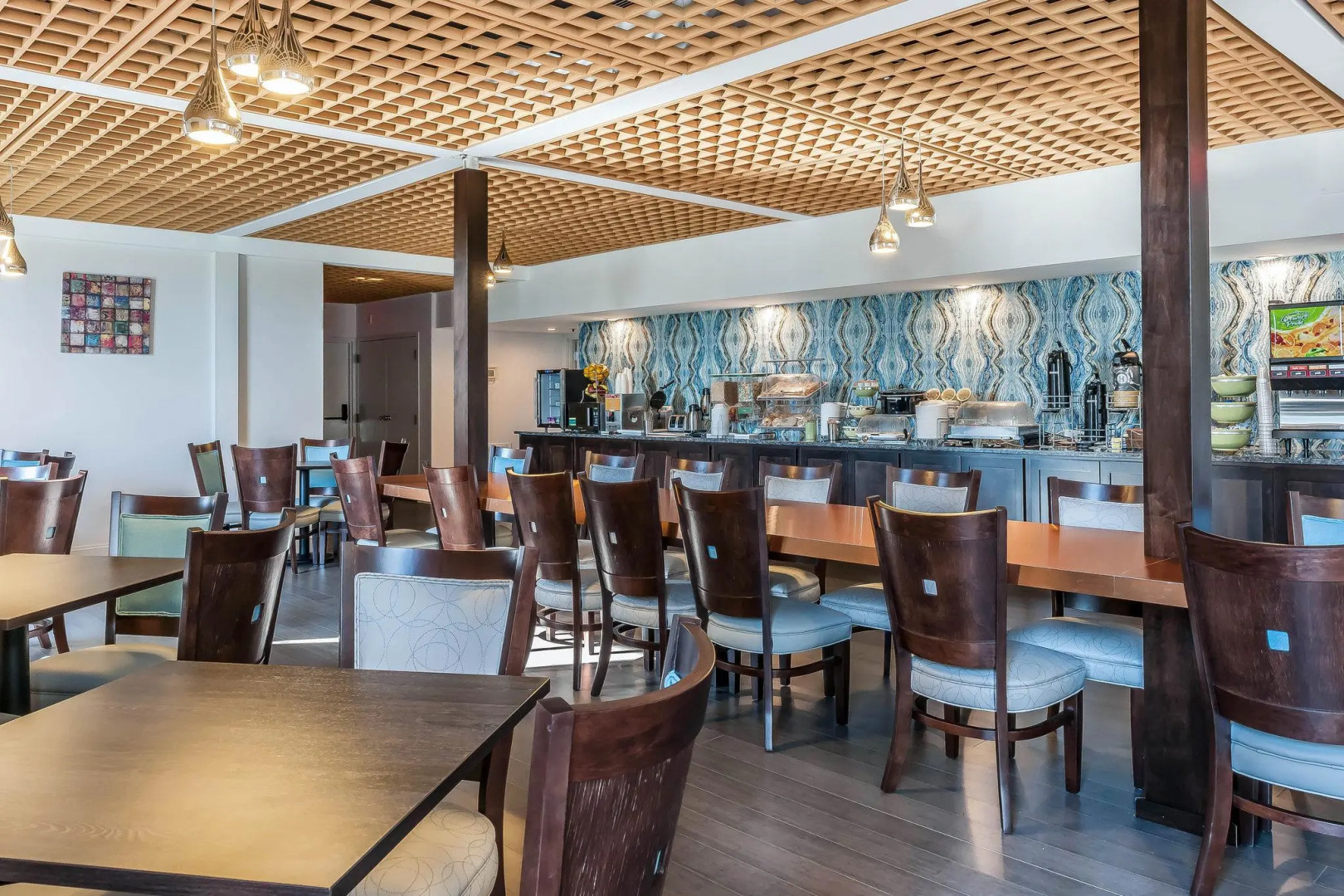 The Blu Hotel Blue Ash Cincinnati, an Ascend Collection Hotel