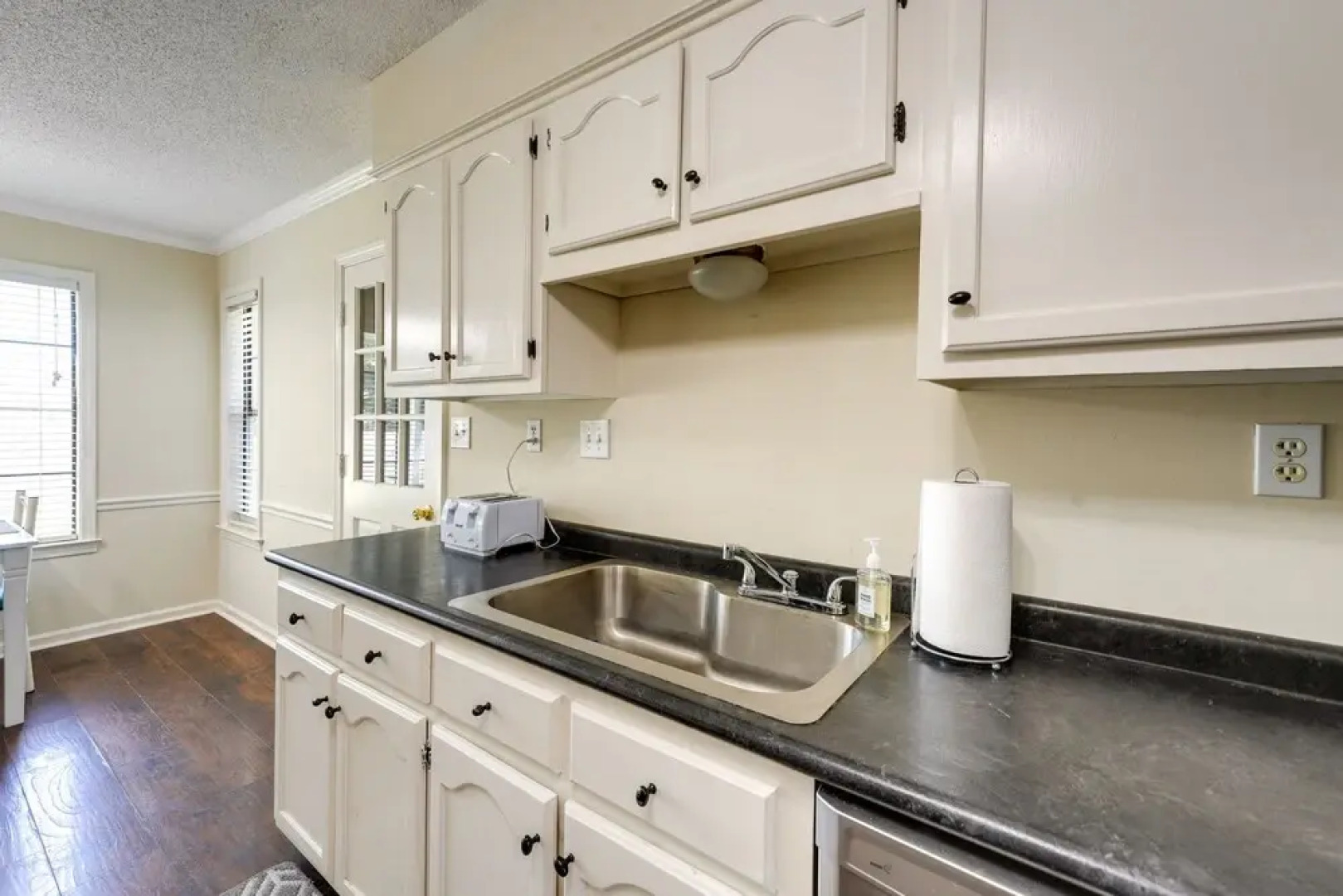 Southaven Vacation Rental ~ 10 Mi to Graceland!