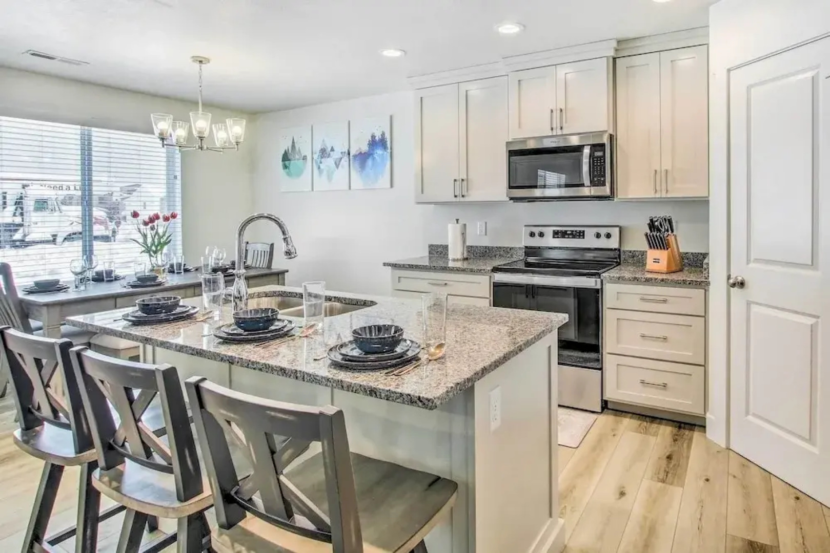 Garden City Vacation Rental - 1 Mi to Beach!