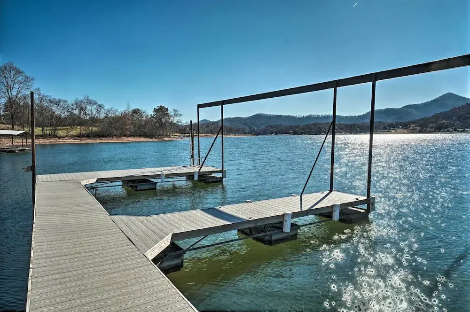 Townhome w/ Fire Pit & Boat Dock: Pets Welcome!