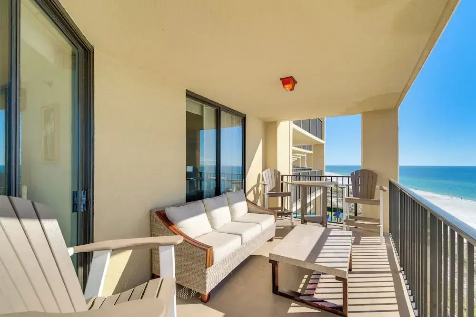 'seagulls Nest' Oceanfront Oasis w/ Pool Access!