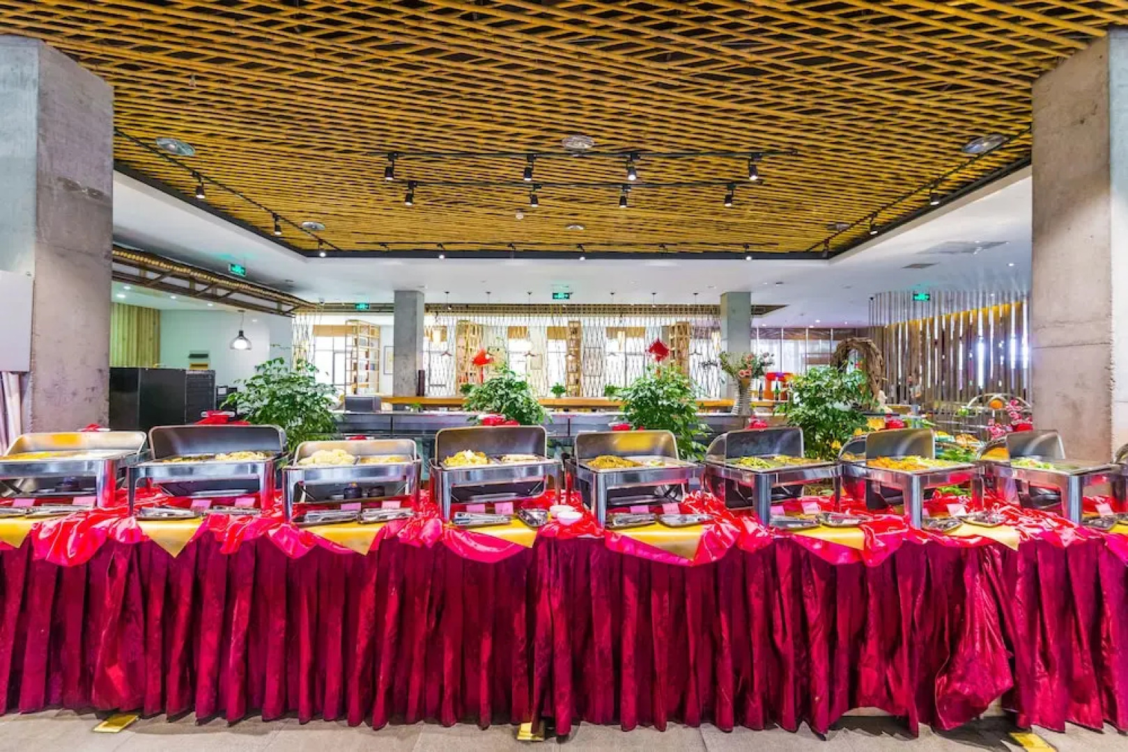 Fengxiang hot spring Hotel