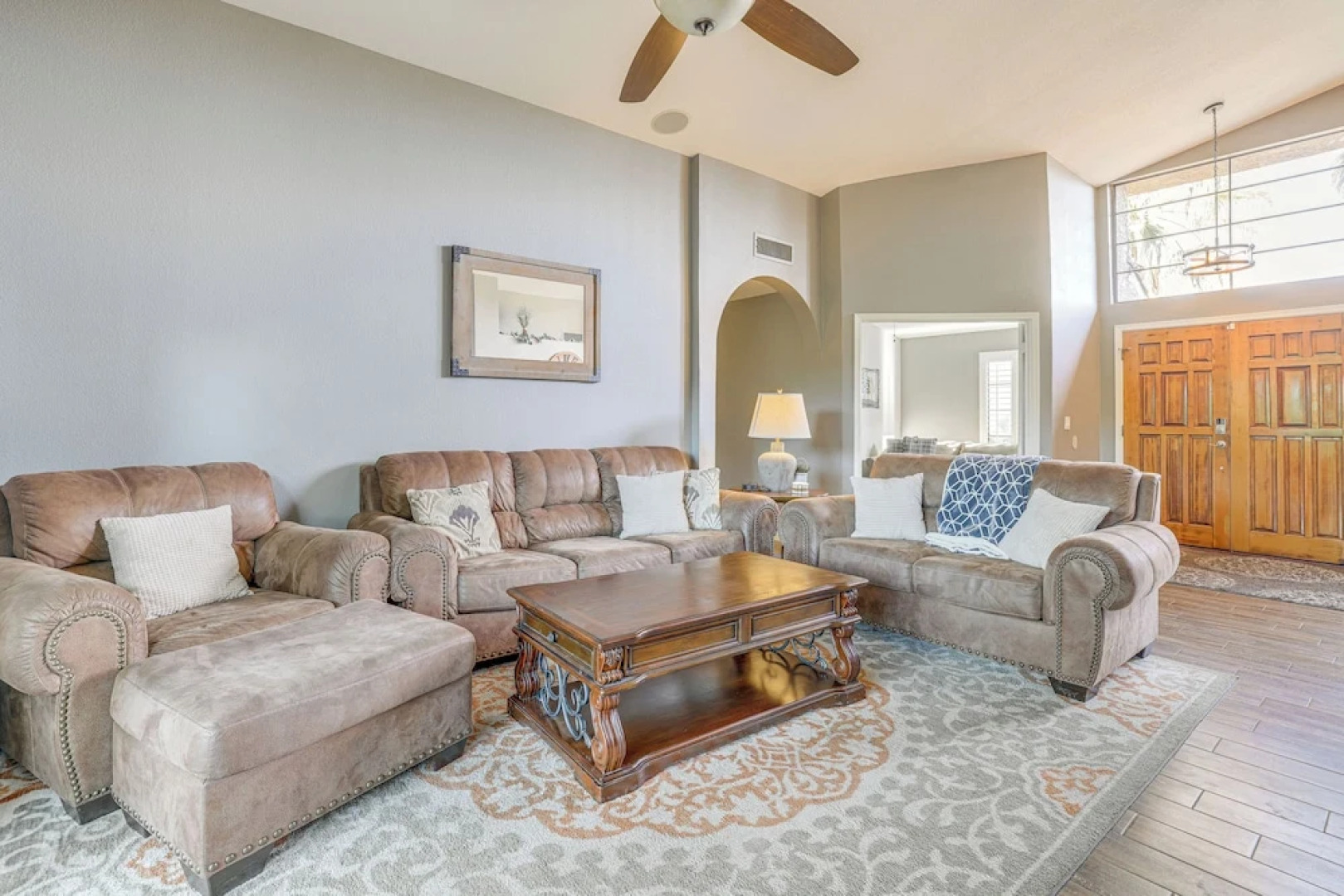 Saltwater Pool & Grill: Tempe Retreat!