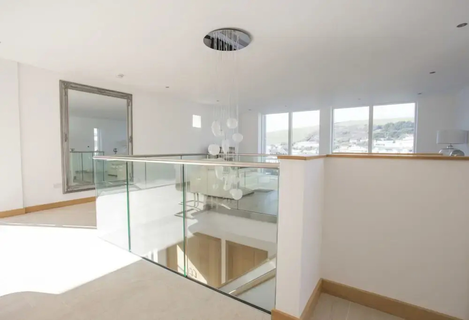 4 bed beach house with hot tub