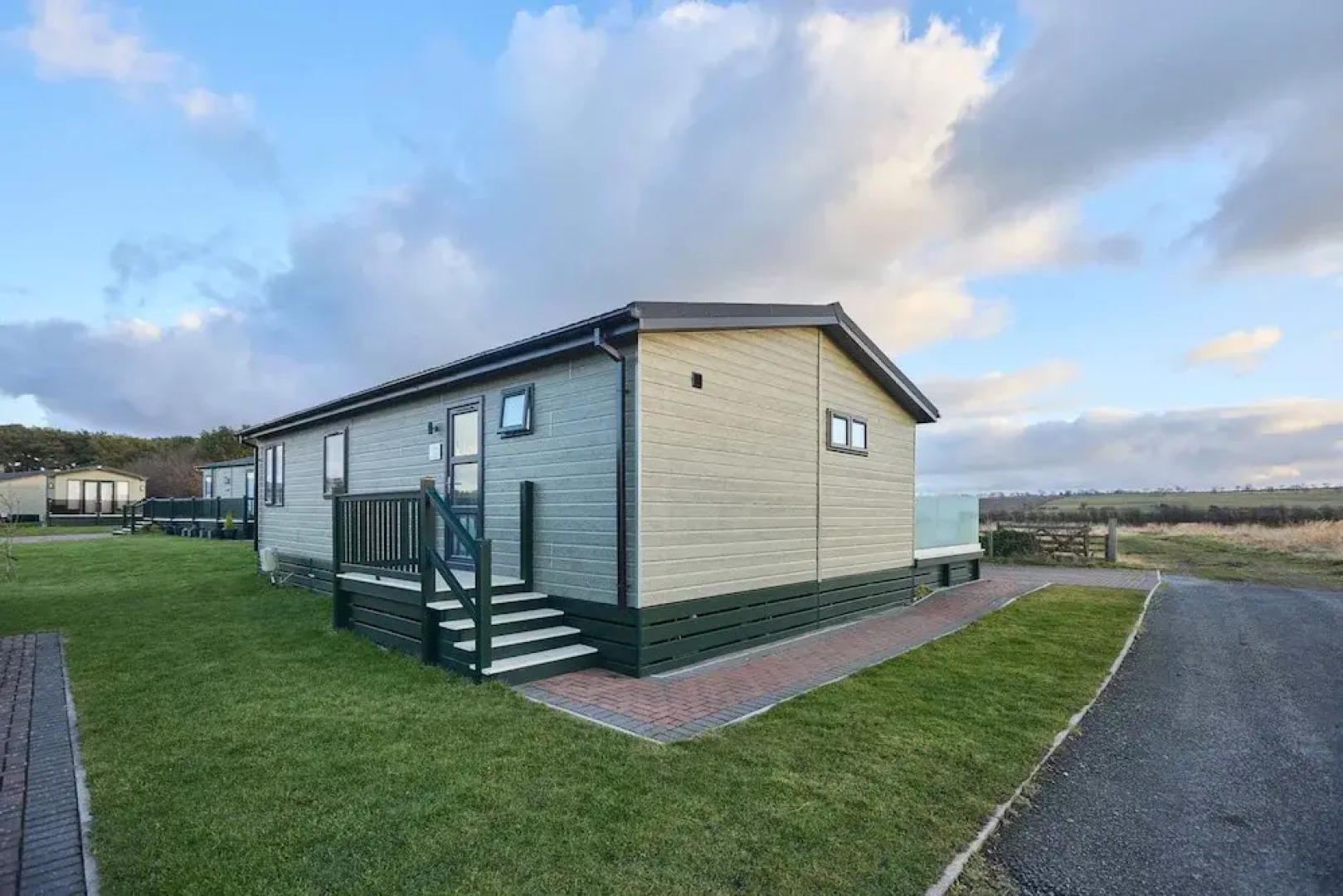 Host Stay Hazelwood Deluxe Lodge