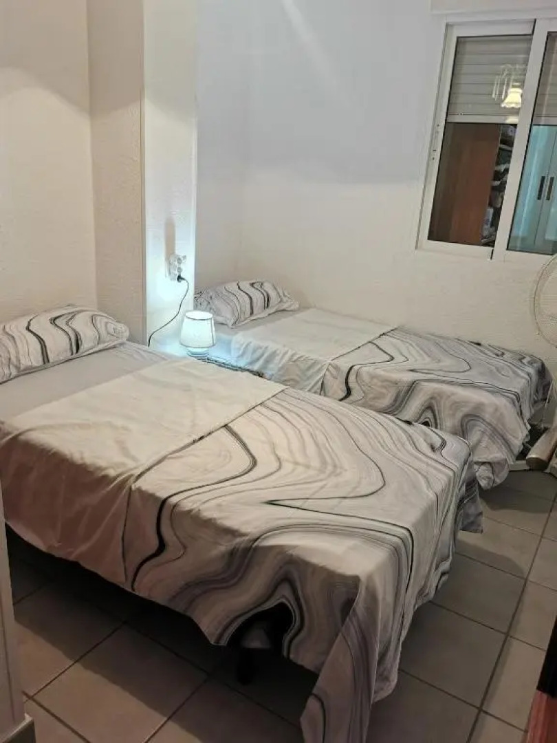 Lo Pagan, Calle Gibraltar 19 app 2A