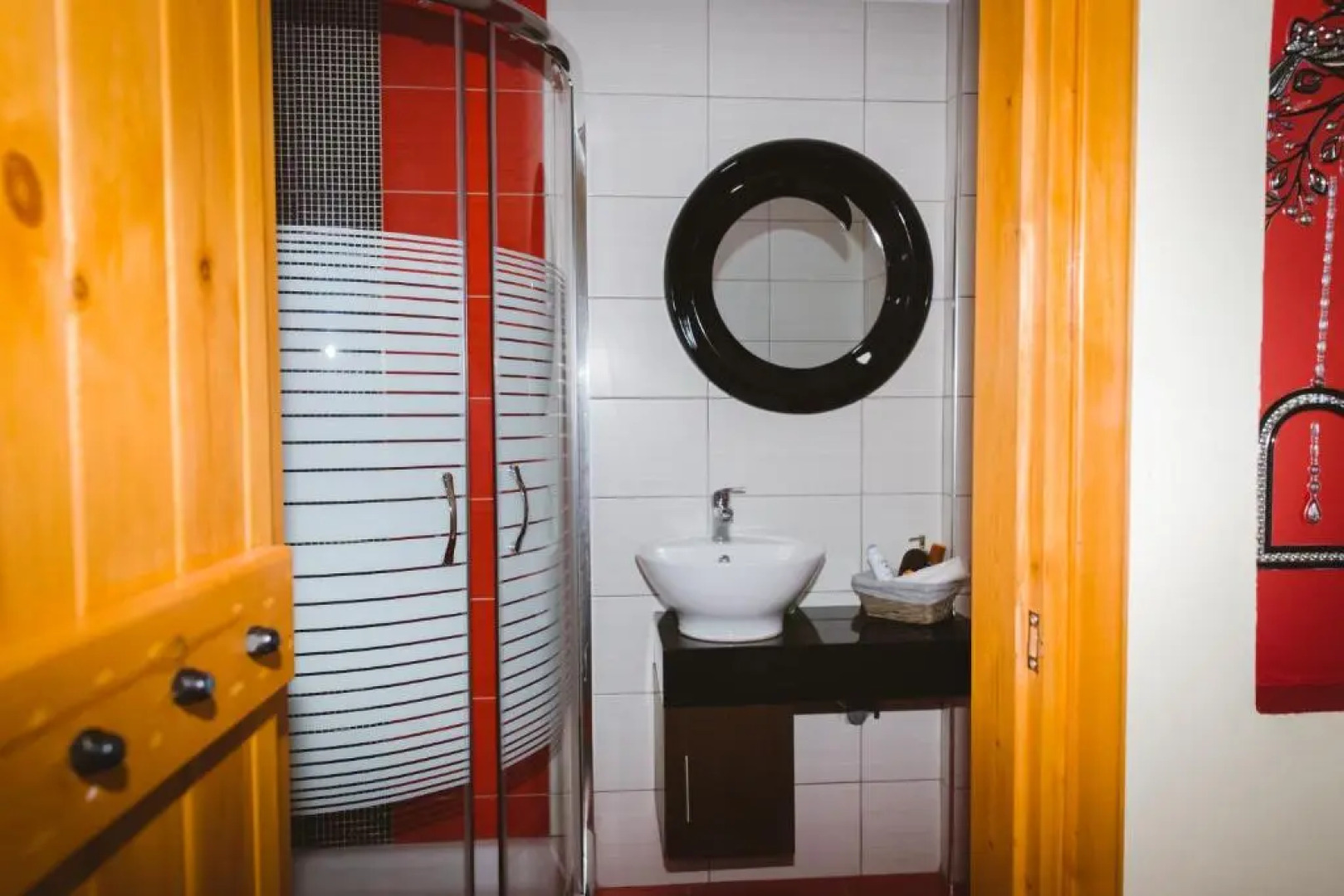 Aristos Apartments & Suites