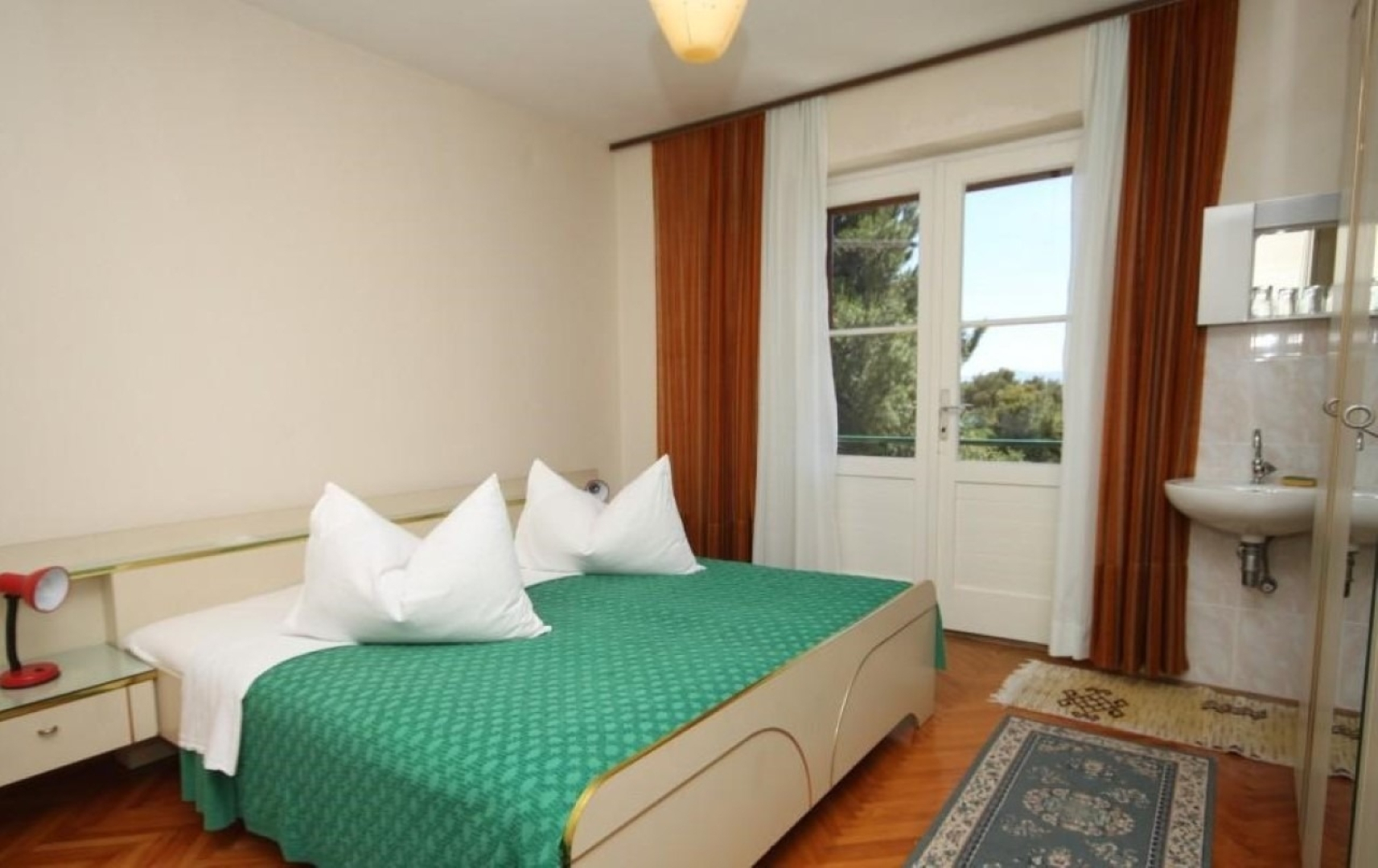 Apartment Fila - large & close to the beach: A1 Makarska, Riviera Makarska