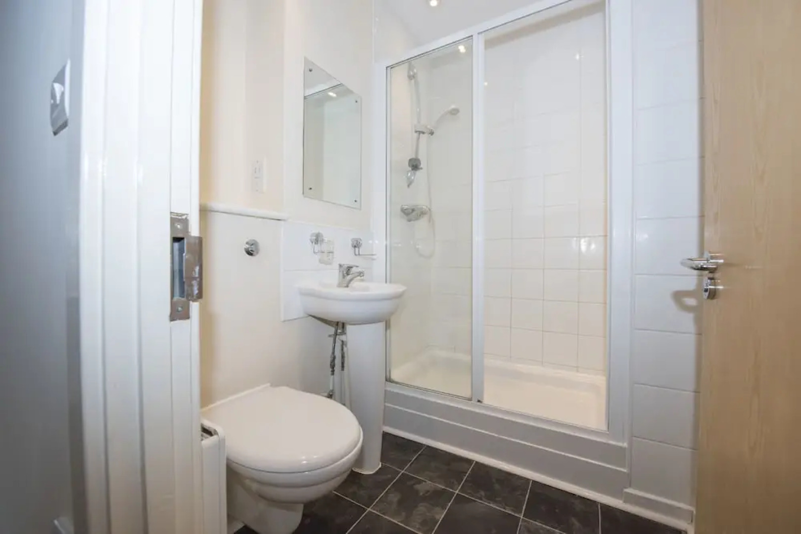 Robinson House Serviced Apartments