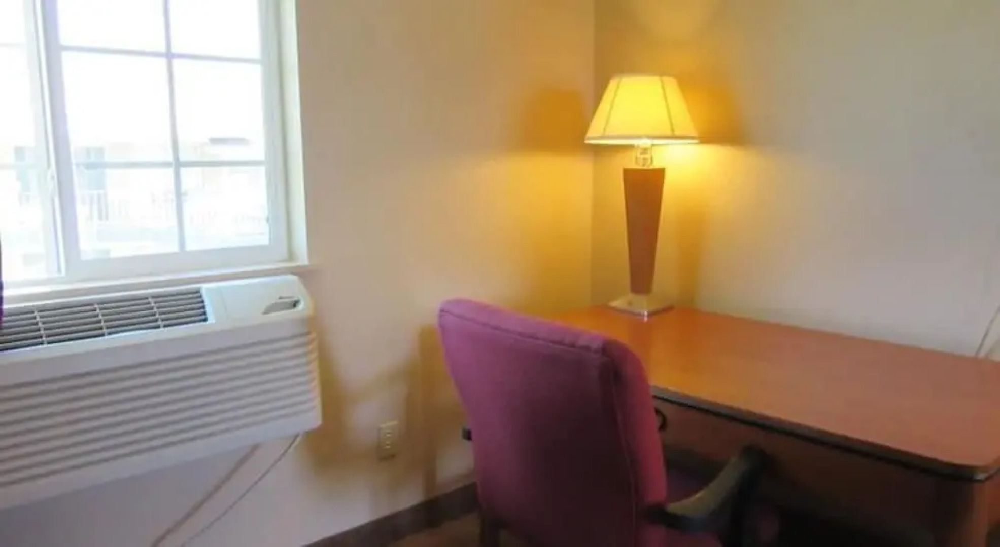 Bella Vista Inn & Suites