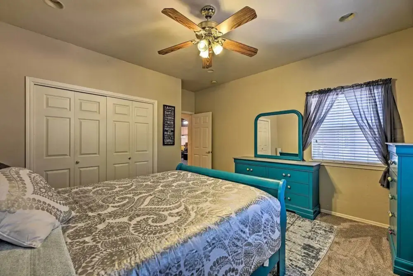 Upscale Show Low Haven w/ Fire Pit & Game Room!