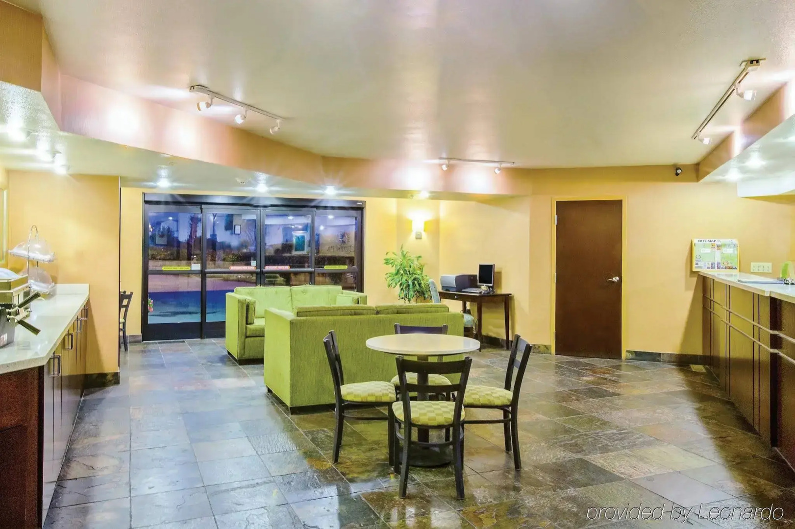 Hampton Inn Monterey